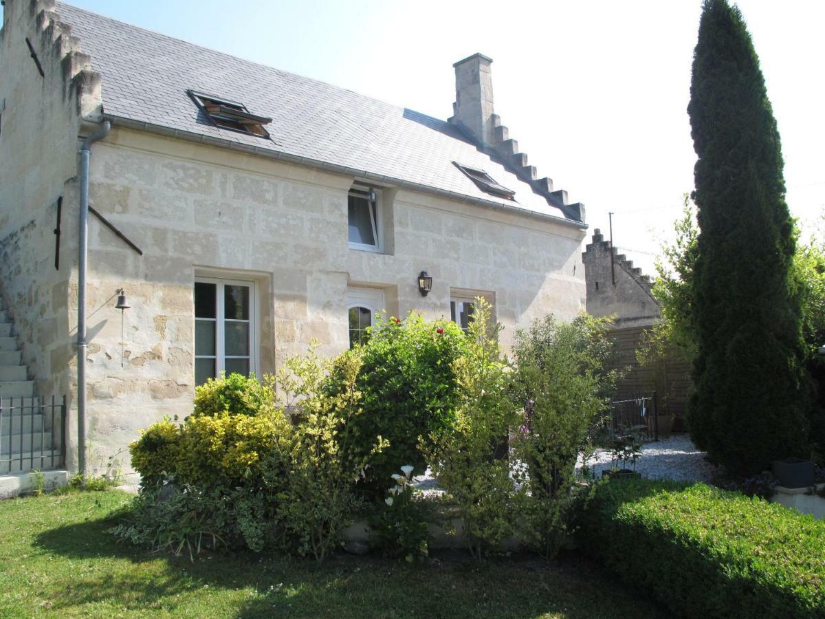 La Maison Des Chiens Rouges Berneuil-sur-Aisne Exterior photo